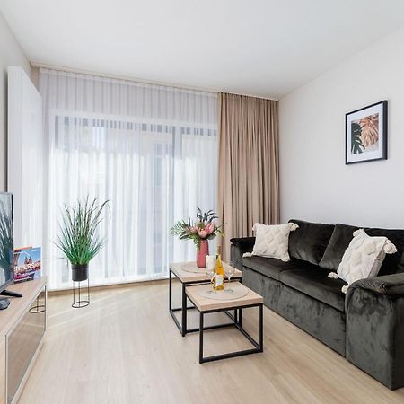 Modern Studios With Air Conditioning In Downtown Krakow By Noclegi Renters Exteriör bild