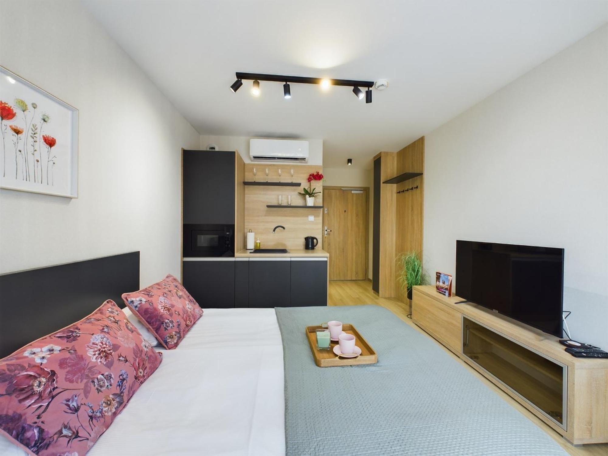 Modern Studios With Air Conditioning In Downtown Krakow By Noclegi Renters Exteriör bild